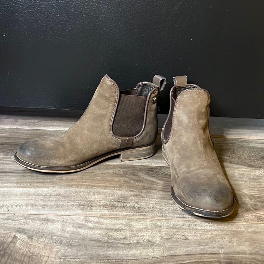 Steve Madden- Ankle booties